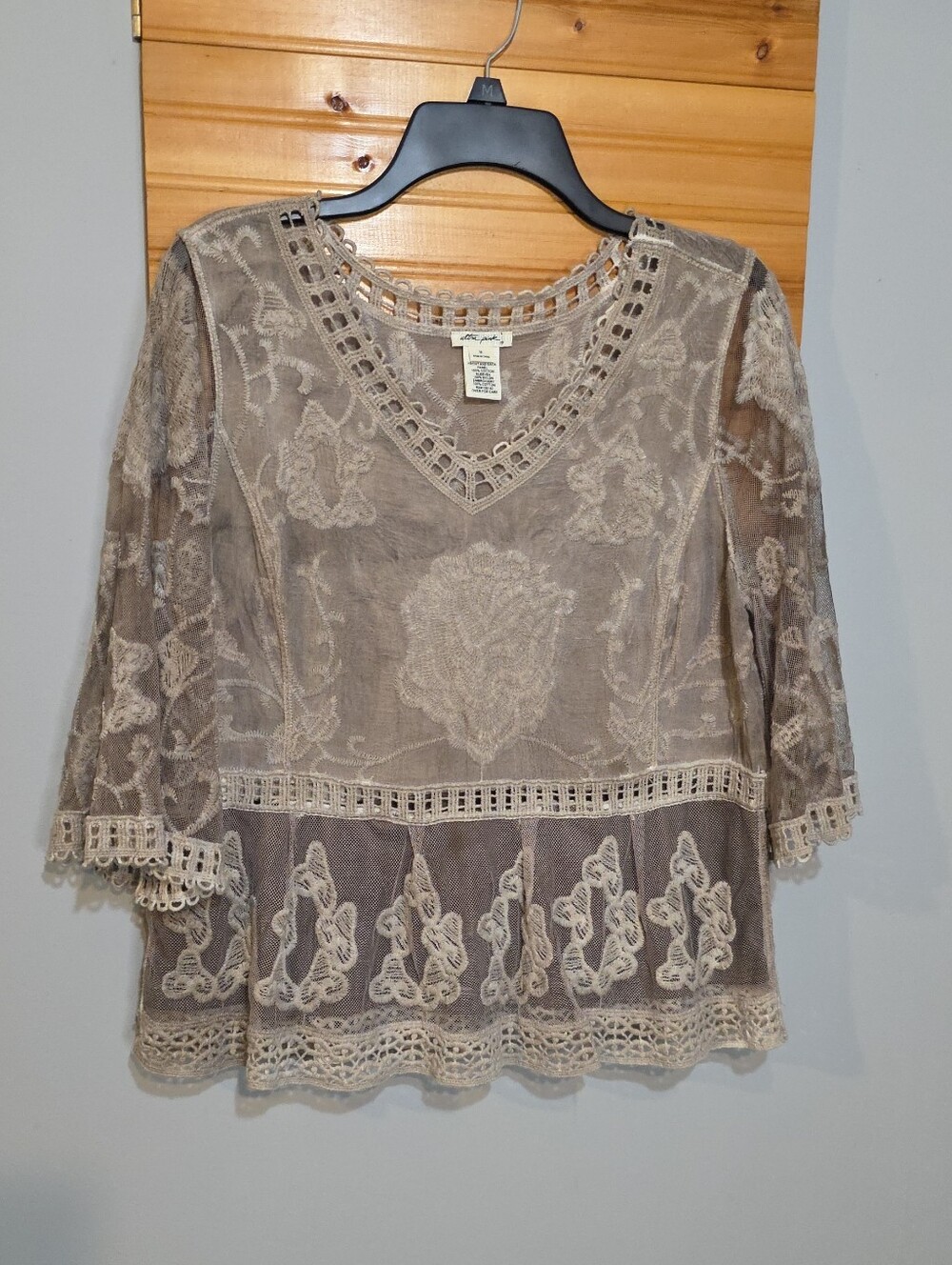 Ultra Pink Taupe Sheer Lace V-Neck Peplum Top Boho Crochet Trim M